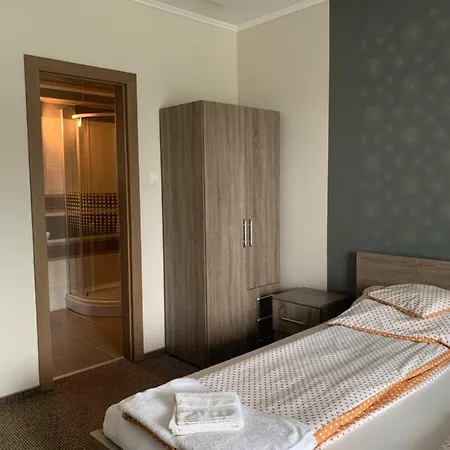 Váci 3* Nyíregyháza